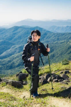 Quechua Men's Hiking Lightweight Waterproof Overtrousers MH500 15 Quechua Men's Hiking Lightweight Waterproof Overtrousers MH500 -Quechua k29a9428a5d7dc8898f7aca0f2a6582b8