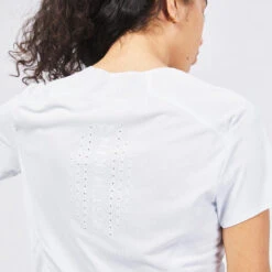 Quechua Women's Ultra-light, Rapid Hiking T-shirt FH 500 -Quechua k48df82b85da4fd61827bf51f0afe2cca