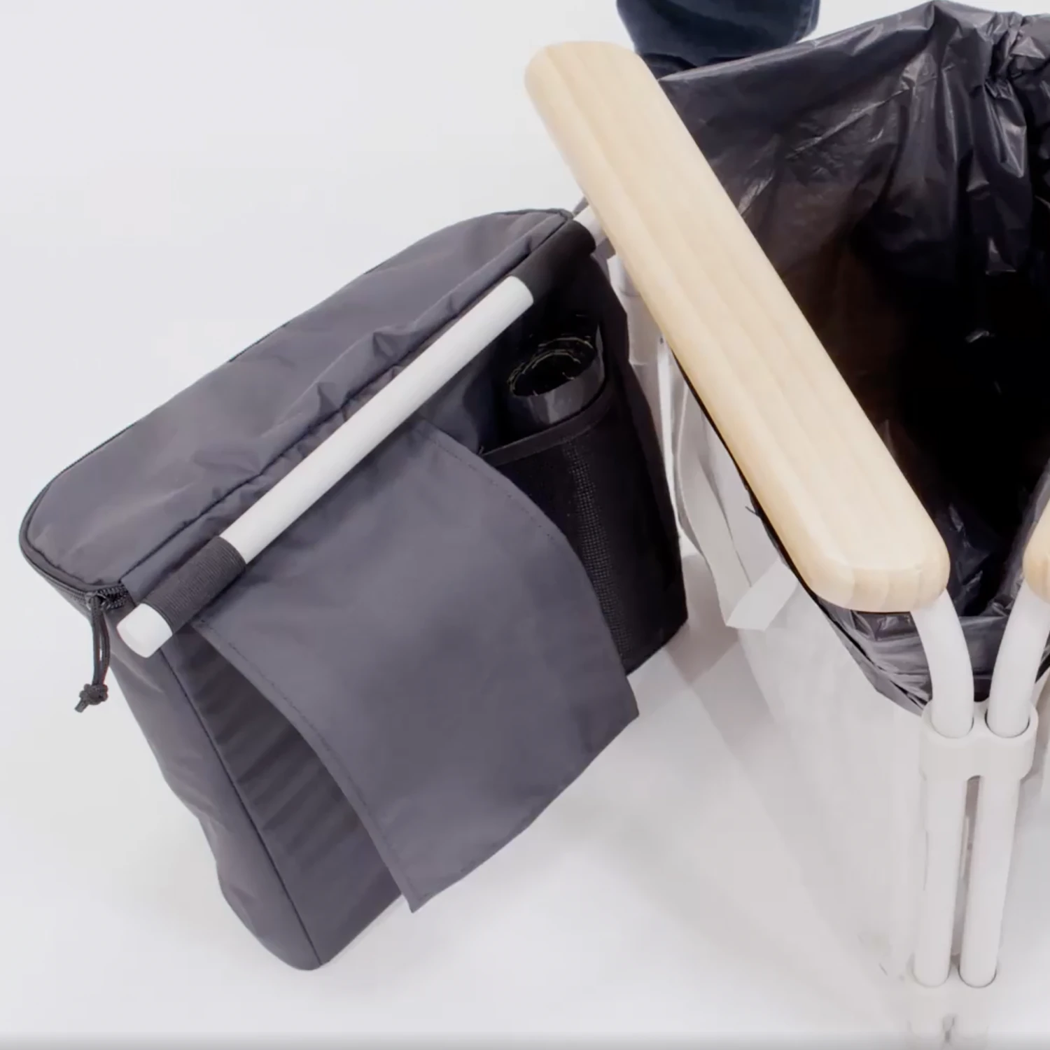 Quechua FOLDING DRY TOILETS FOR CAMPING 11 Quechua FOLDING DRY TOILETS FOR CAMPING - Image 9