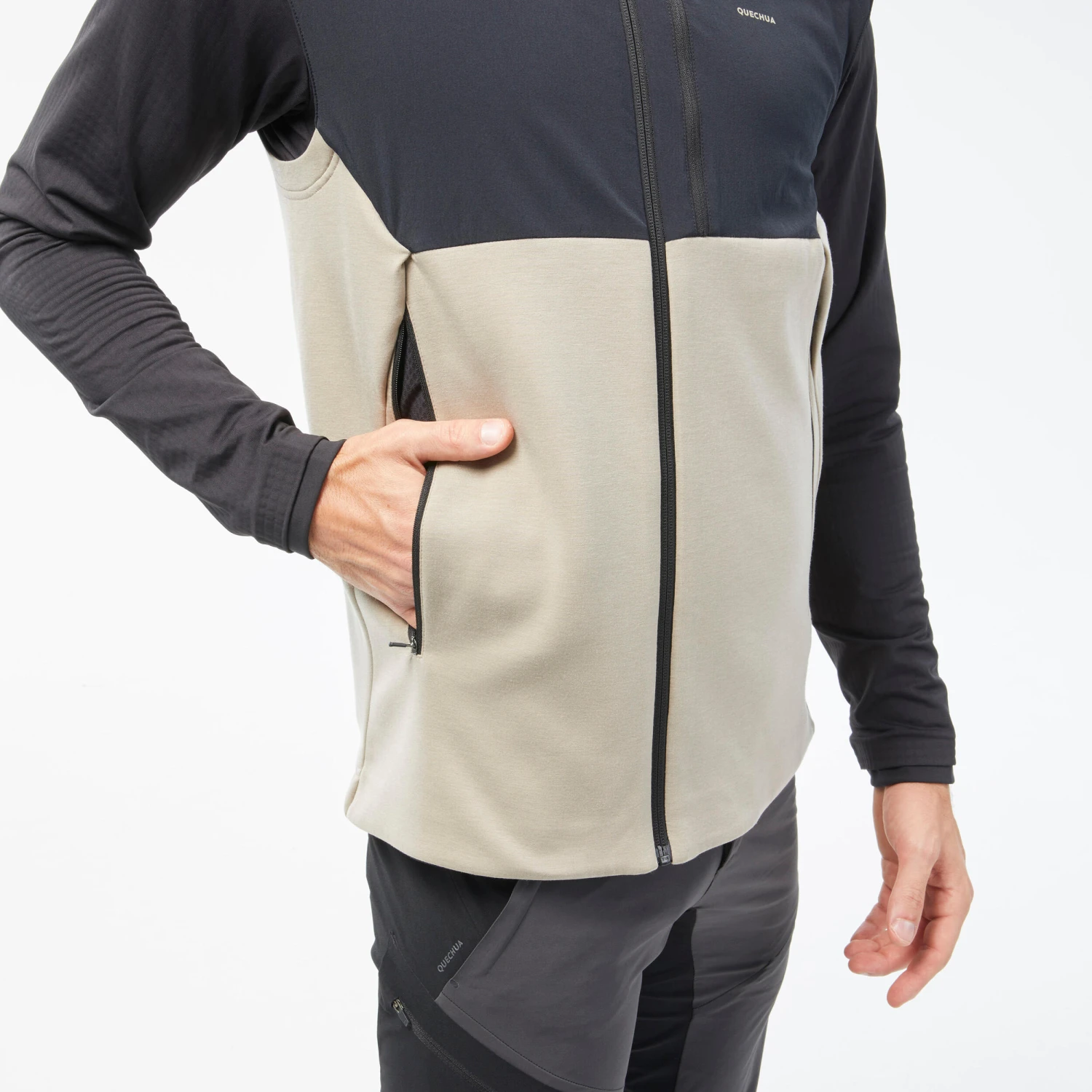 Quechua Men’s Mountain Walking Fleece Gilet 7 Quechua Men’s Mountain Walking Fleece Gilet - Image 5