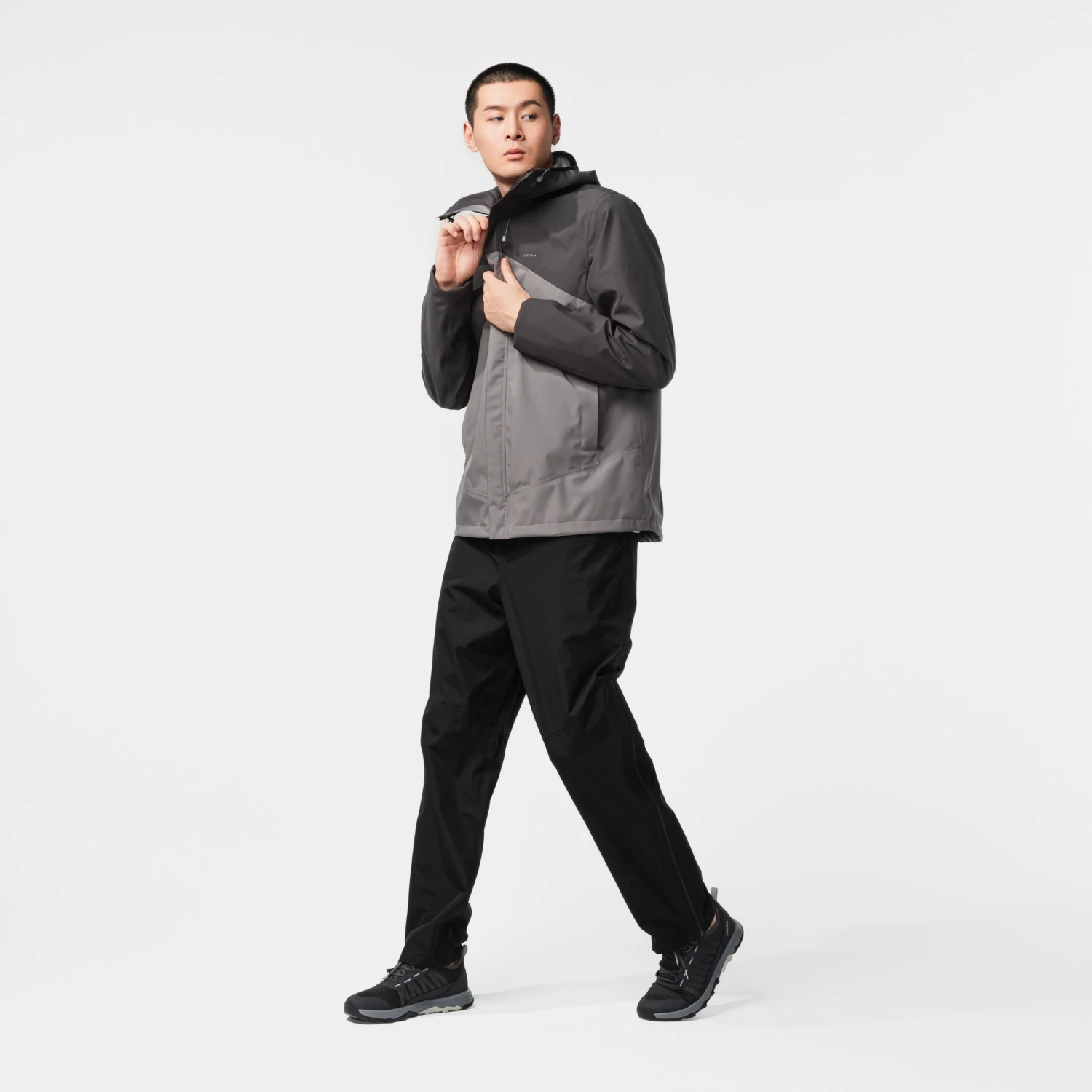 Quechua Men's Hiking Lightweight Waterproof Overtrousers MH500 6 Quechua Men's Hiking Lightweight Waterproof Overtrousers MH500 - Image 4