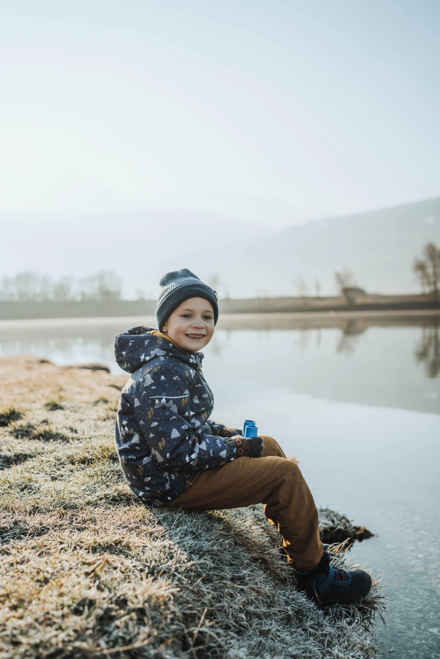 Quechua KIDS’ WATERPROOF WINTER HIKING JACKET - SH100 - 2 5 Quechua KIDS’ WATERPROOF WINTER HIKING JACKET - SH100 - 2 - Image 3