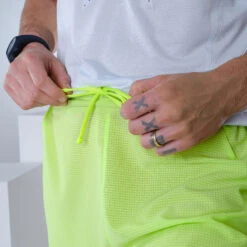 Quechua Men’s Fast Hiking Shorts FH 900 Yellow. -Quechua kd4db160d90d961d43ddbb702cb2ee887