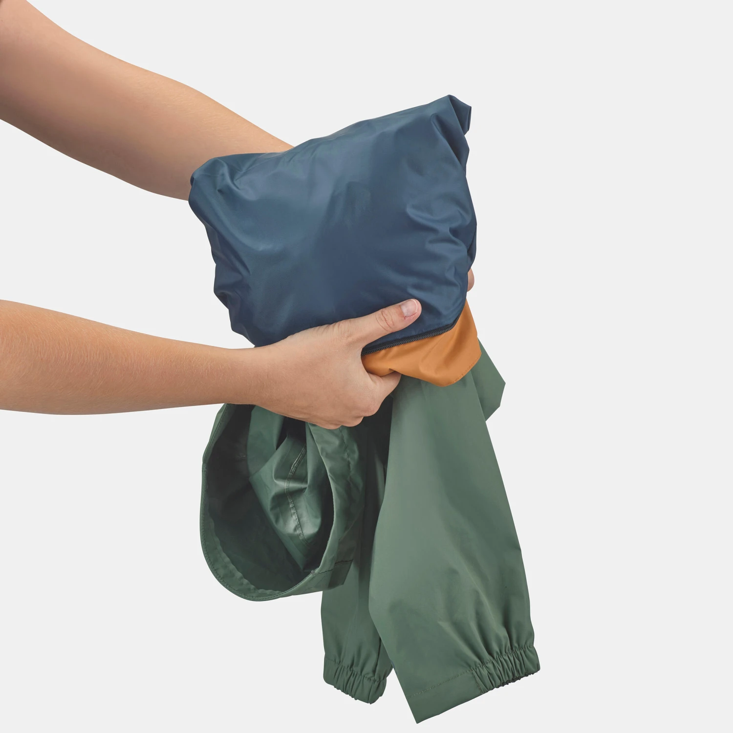 Quechua Men’s Waterproof Hiking Jacket NH150 Imper 16 Quechua Men’s Waterproof Hiking Jacket NH150 Imper - Image 14