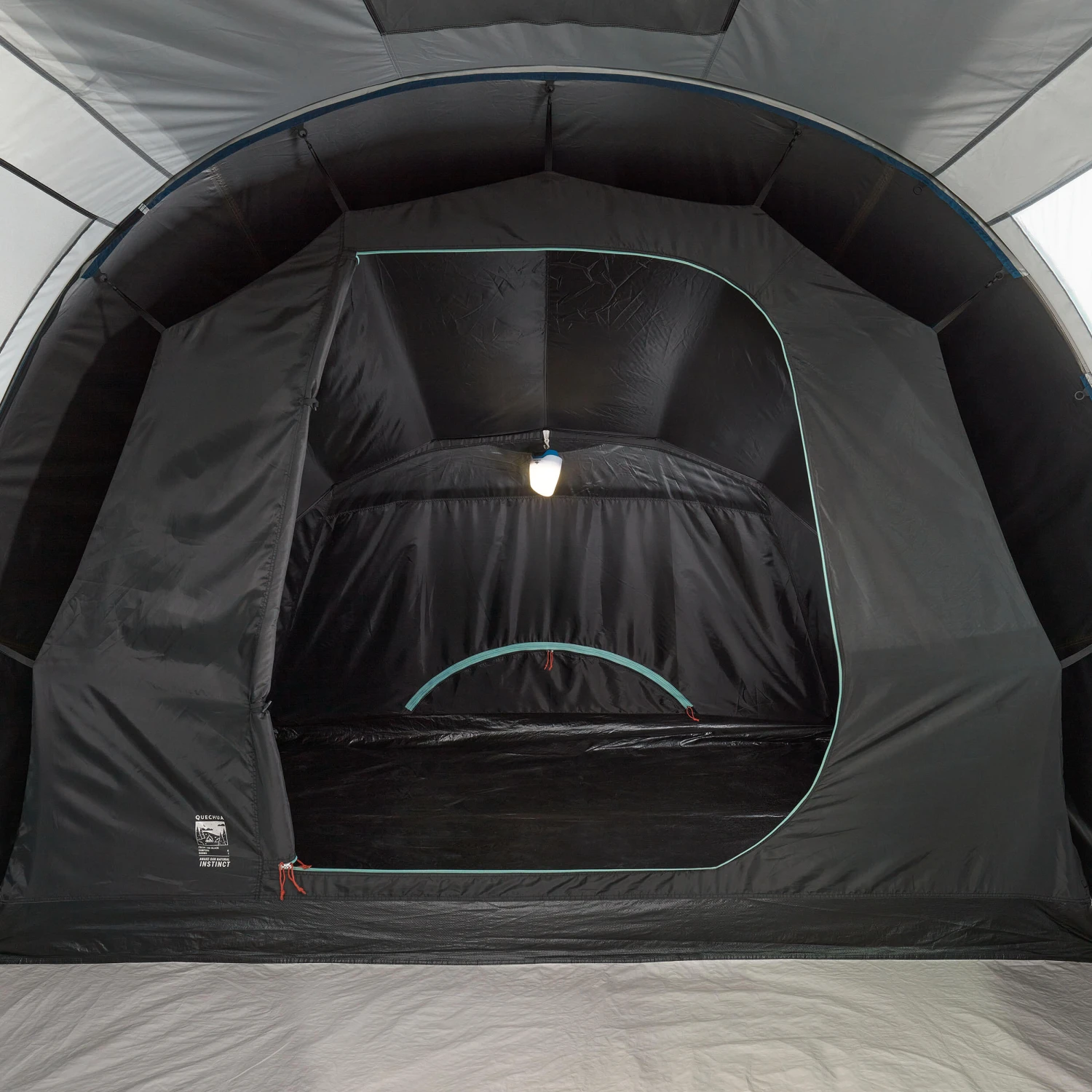Quechua 4 Man Blackout Tent With Poles 21 Quechua 4 Man Blackout Tent With Poles - Image 19