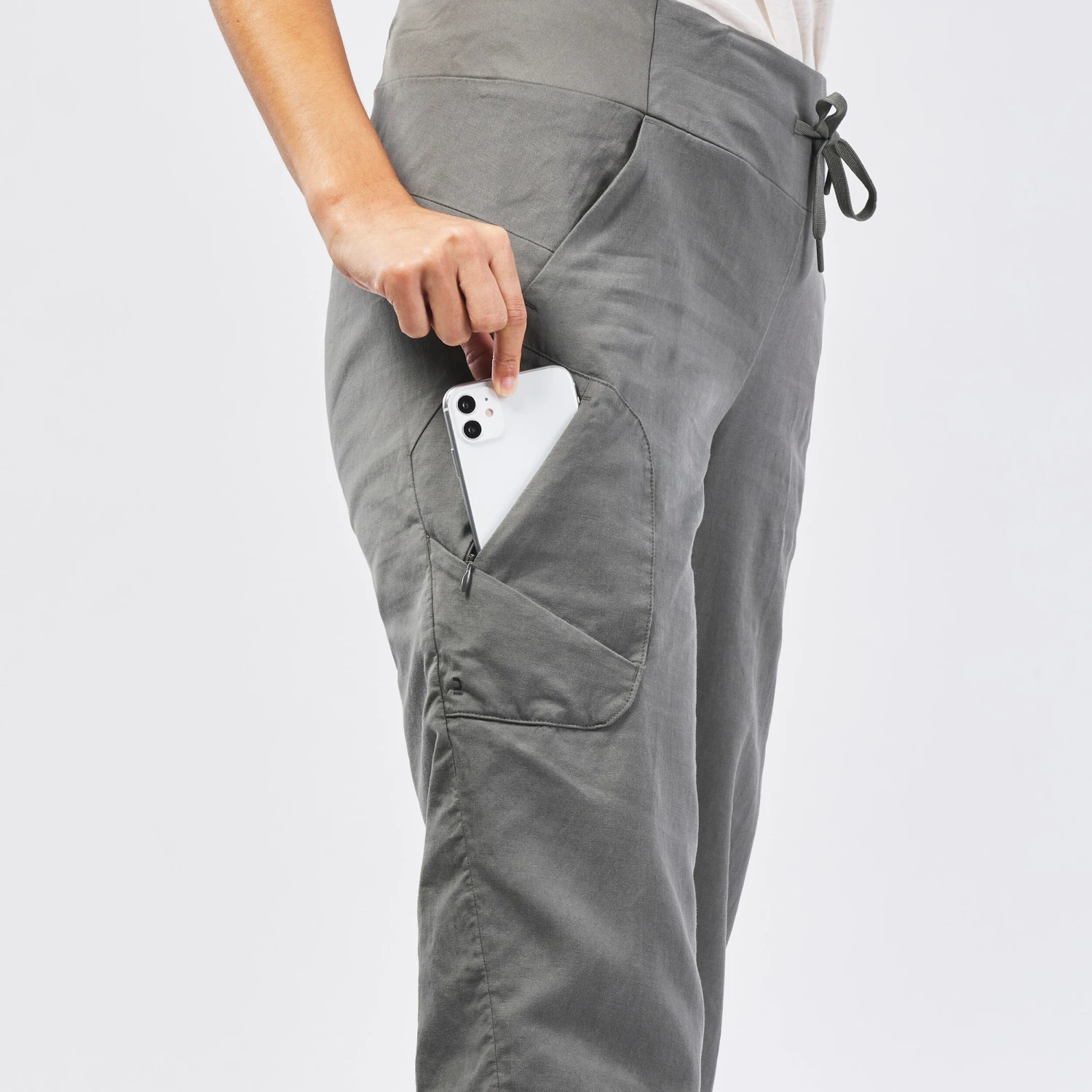 Quechua Women's Cropped Hiking Trousers 8 Quechua Women's Cropped Hiking Trousers - Image 6